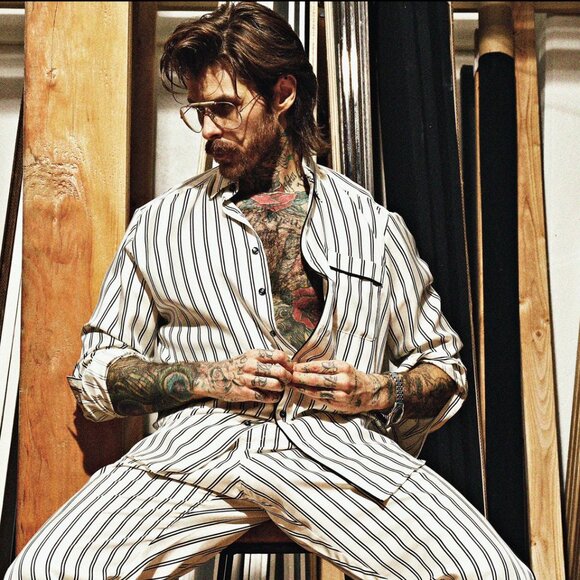 NWT // Charlie by MZ Silk Resort Shirt // Black and White Stripe // M - Picture 5 of 5